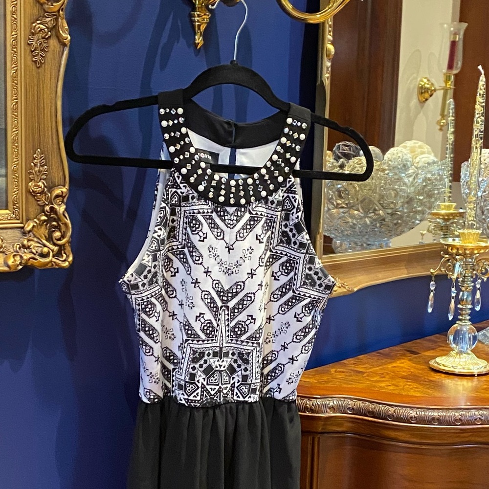 Amy Byer dress